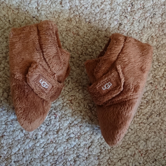 UGG Baby Bixbee Booties in chestnut brown size 4/5 - Picture 1 of 14